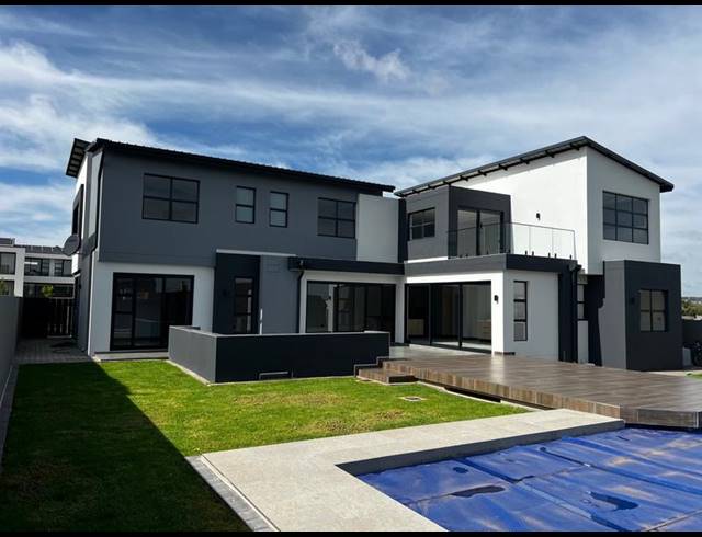 5 BEDROOM HOUSE FOR SALE IN MIDSTREAM HEIGHTS